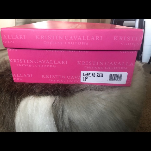 NWOT Kristin Cavallari Laurel Suede Bootie Grey 7 - Picture 5 of 6